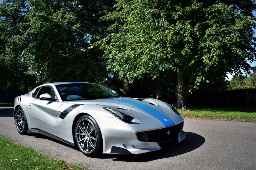  Ferrari F12tdf Tailor Made 2016 года  (UK) (фото 38 из 40)